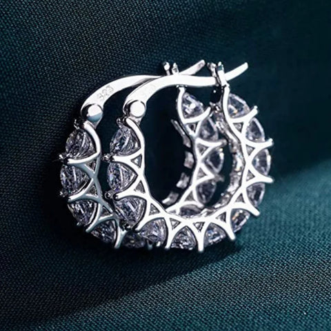 IOGOU D Moissanite Huggie Hoop Earrings