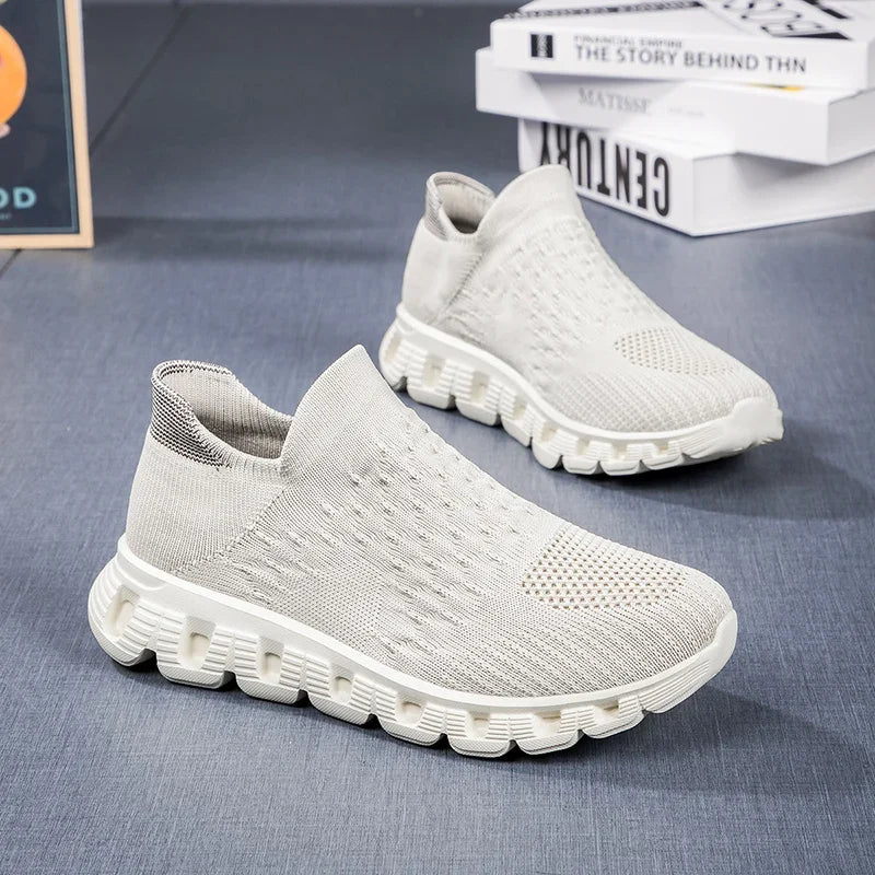 Nieuwe gevulkaniseerde instapsneakers voor dames