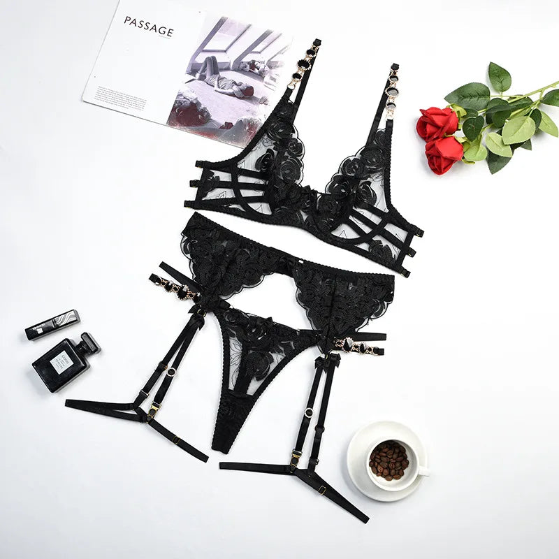 Fancy Lingerie Luxury Jewel Shoulder Strap Underwear 3-Piece Garter Bilizna Set