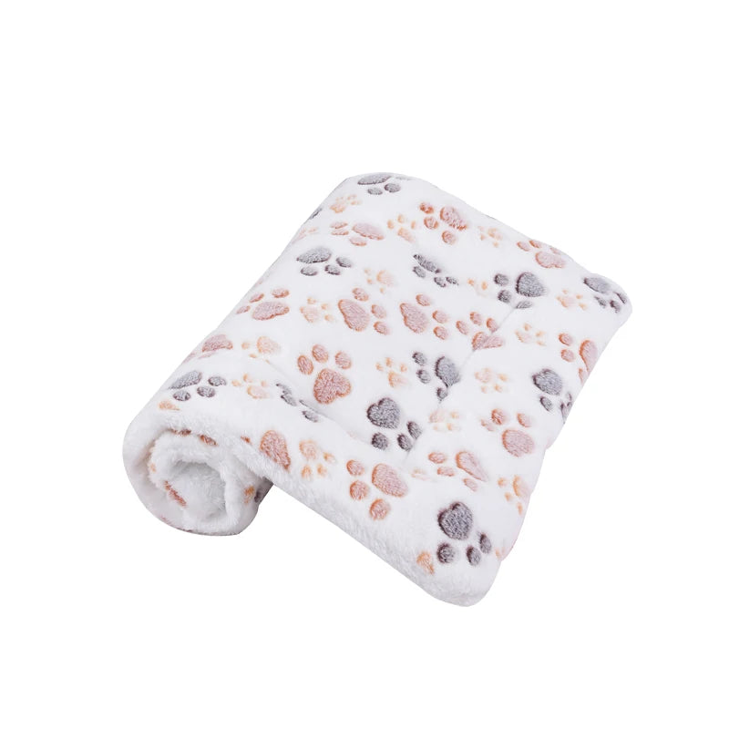 Cozy Flannel Dog Bed Blanket - Washable Plush Cushion for Pets
