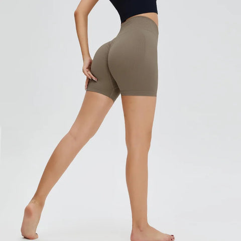 Seamless High-Waist Sports Shorts – Scrunch Push-Up Booty Shorts for Women’s Yoga, Gym & Cycling