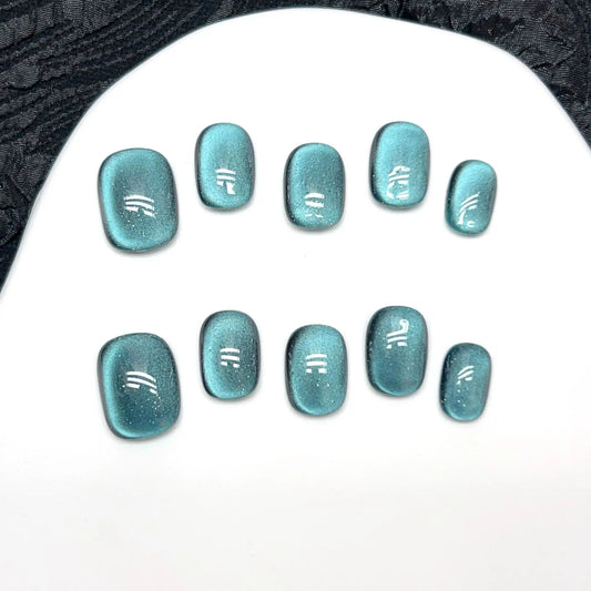 10pcs Bling Cat-eye Fake Nails