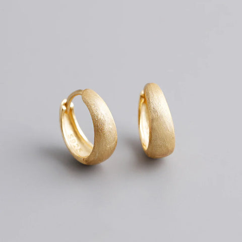 WANTME 925 Sterling Silver Wide Huggies Gothic Hoop Earrings