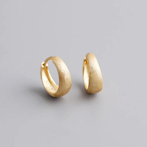 WANTME 925 Sterling Silver Wide Huggies Gothic Hoop Earrings